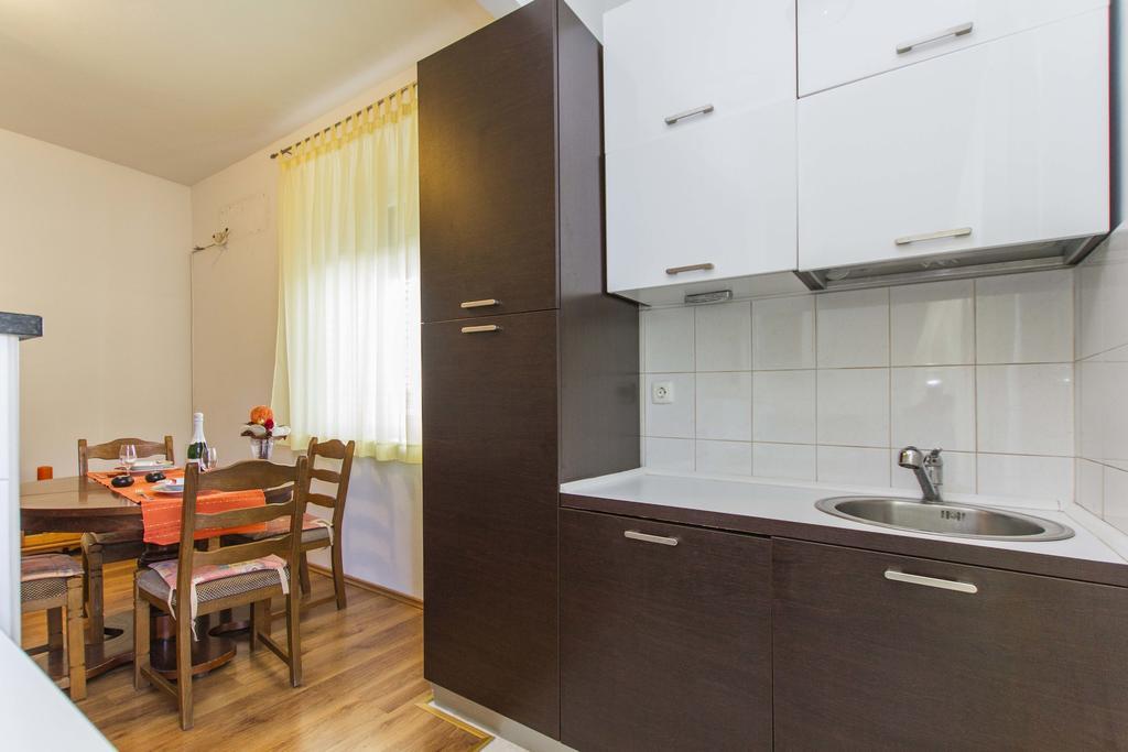 Apartment Amber Koromacno Room photo